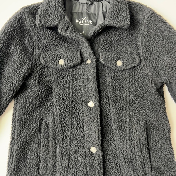 Hollister Women's Black Sherpa Jacket - Picture 3 of 6